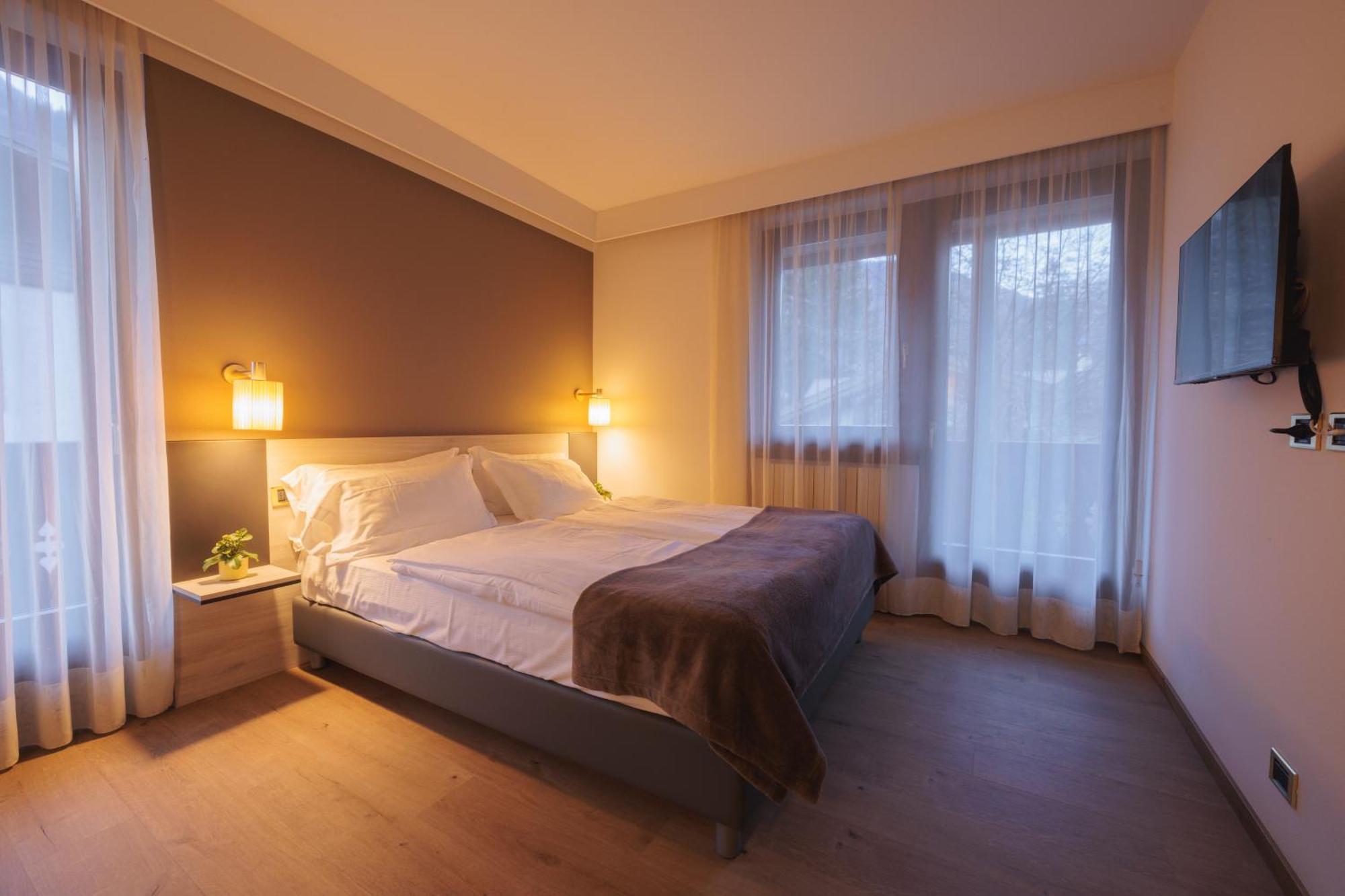 Hotel Binelli Pinzolo Buitenkant foto