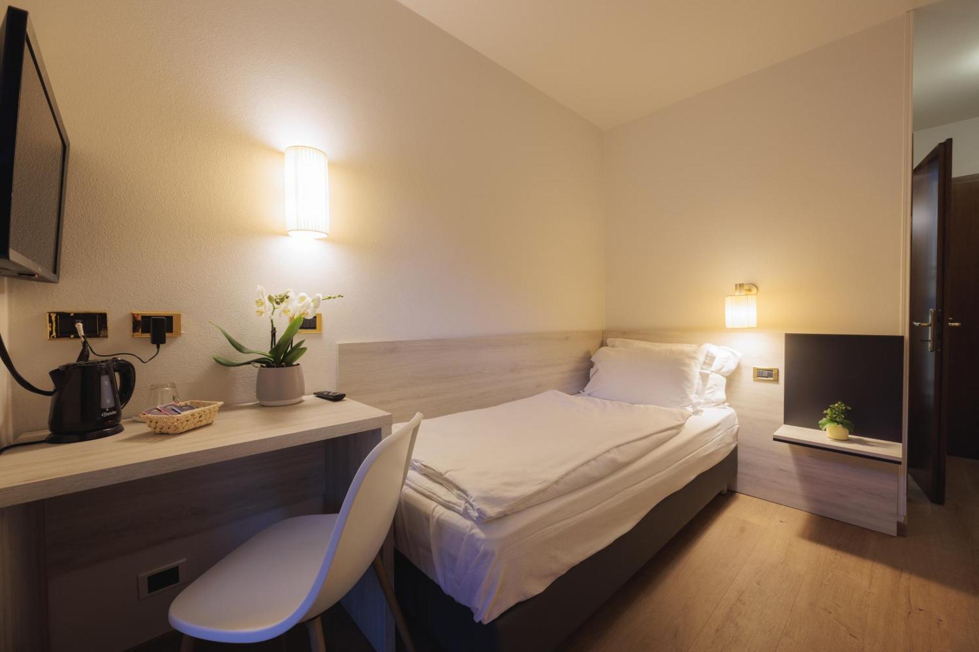 Hotel Binelli Pinzolo Buitenkant foto