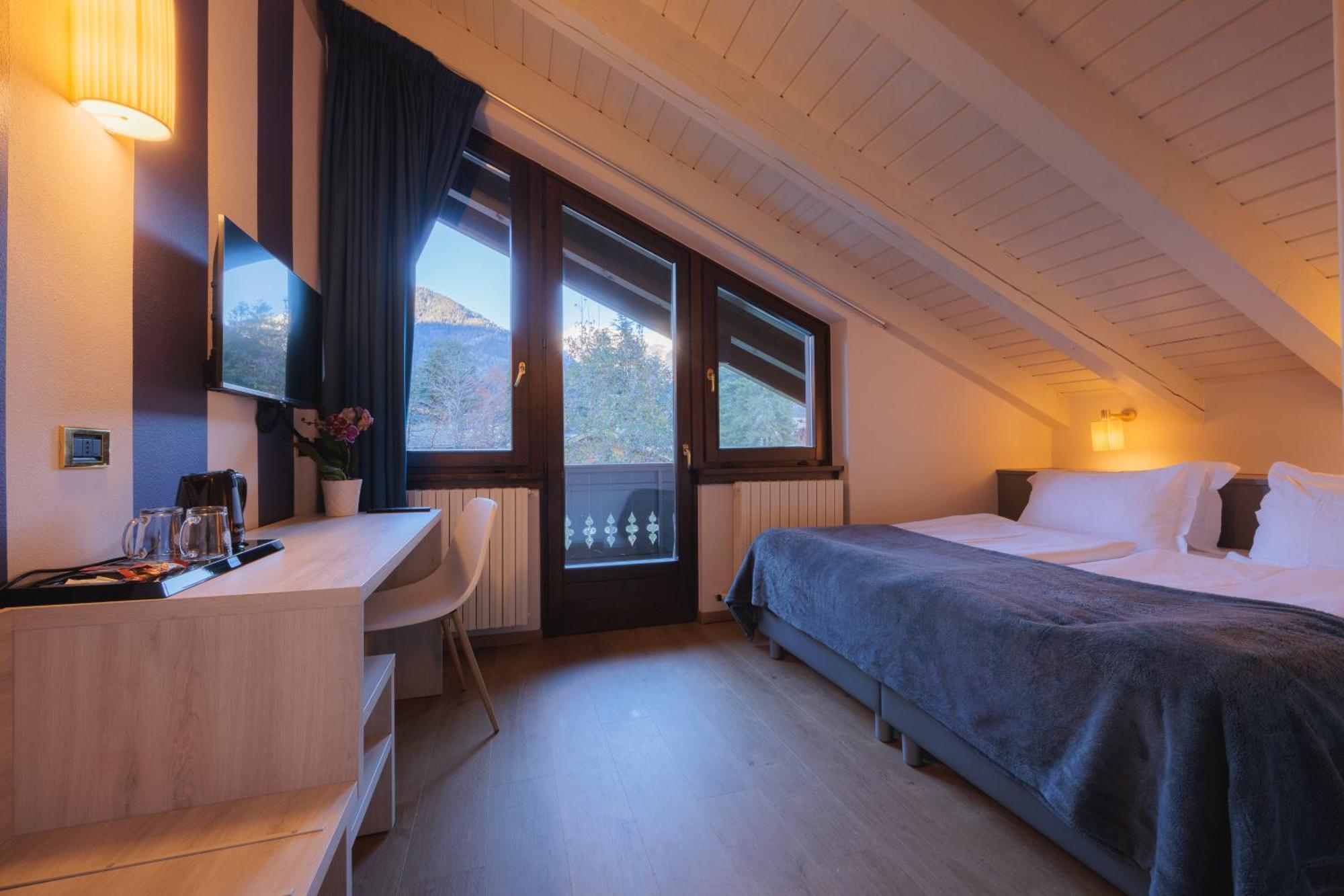 Hotel Binelli Pinzolo Buitenkant foto