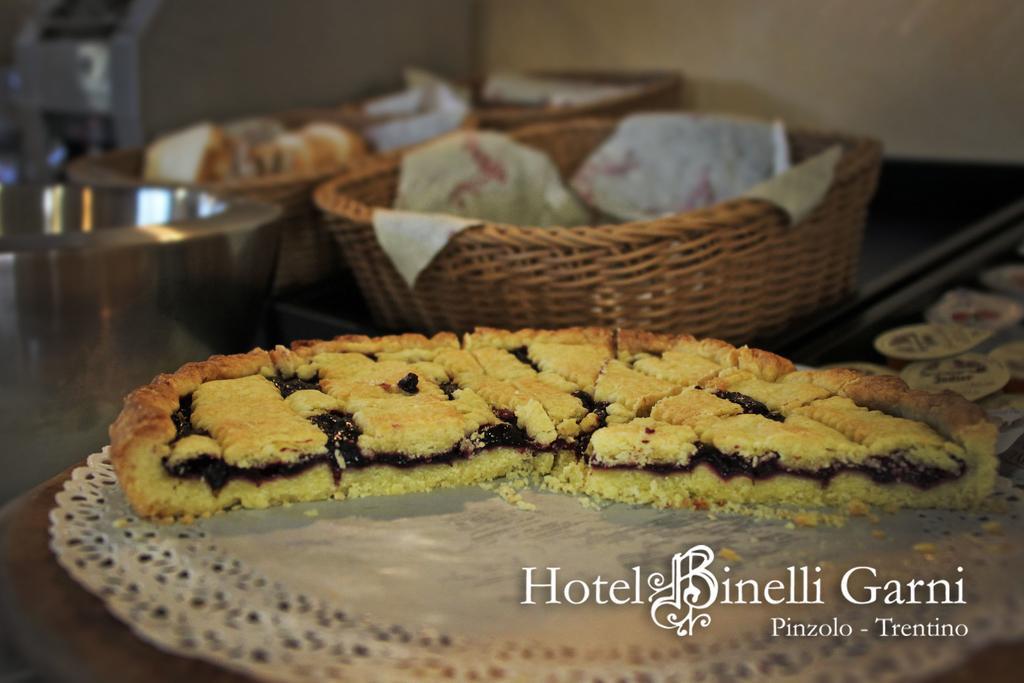 Hotel Binelli Pinzolo Buitenkant foto
